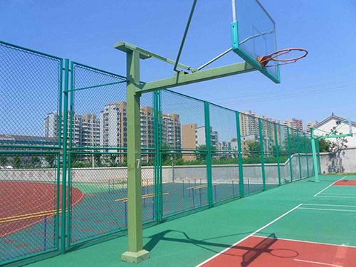 篮球场围网安装方式