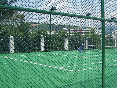 篮球场围网安装基础高度