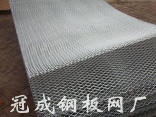 菱形钢板网价格，菱形不锈钢钢板网规格，菱形镀锌钢板网厂家